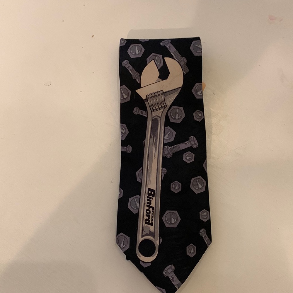 Home Improvement TV show. But and bolts tie. New with tag